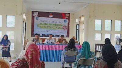 Polsek Cikande Berikan Penyuluhan Bahaya Narkoba Kepada Perangkat Desa Leuwi Limus dan Masyarakat