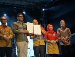 Perluas Akses Pendidikan, Pemkab Kebumen dan Universitas Pertamina Sediakan Beasiswa 2 Miliar Perluas Akses Pendidikan, Pemkab Kebumen dan Universitas Pertamina Sediakan Beasiswa 2 Miliar
