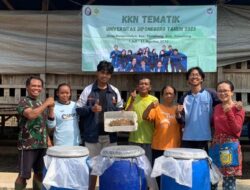 Mahasiswa KKN UNDIP TIM II Lakukan Pengolahan Fermentasi Sorgum sebagai Salah Satu Upaya Pencegahan Kesusahan Pakan Mahasiswa KKN UNDIP TIM II Lakukan Pengolahan Fermentasi Sorgum sebagai Salah Satu Upaya Pencegahan Kesusahan Pakan
