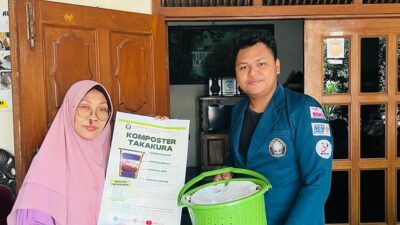 Mahasiswa KKN-T Universitas Diponegoro Sosialisasikan Pembuatan Pupuk Kompos Dari Hasil Limbah Jamu UMKM Puspitasari