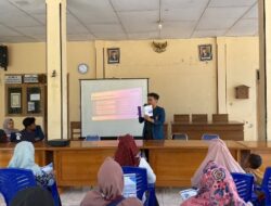 Mahasiswa KKN Tematik Undip Melakukan Edukasi Finansial dan Pembuatan instrumen Pemasaran Produk UMKM Desa Mahasiswa KKN Tematik Undip Melakukan Edukasi Finansial dan Pembuatan instrumen Pemasaran Produk UMKM Desa