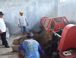 Atasi Kebutuhan Pupuk, Mahasiswa KKN-T UNDIP Dampingi Kerjasama Kelompok Tani Dengan Pengelola Pupuk Kompos