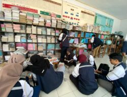 Mahasiswa KKN Tematik Undip Wujudkan Preservasi Koleksi di Perpustakaan SD Negeri 02 Bojongnangka