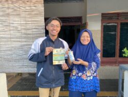 Pendampingan Pemilahan Sampah Organik menjadi Pestisida Jasmine oleh Mahasiswa KKN-T di Desa Bojongnangka Pendampingan Pemilahan Sampah Organik menjadi Pestisida Jasmine oleh Mahasiswa KKN-T di Desa Bojongnangka