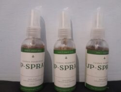 Keren! Mahasiswa Undip Manfaatkan Limbah Kulit Jeruk dan Pisang sebagai Cairan Spray Pembersih Keren! Mahasiswa Undip Manfaatkan Limbah Kulit Jeruk dan Pisang sebagai Cairan Spray Pembersih