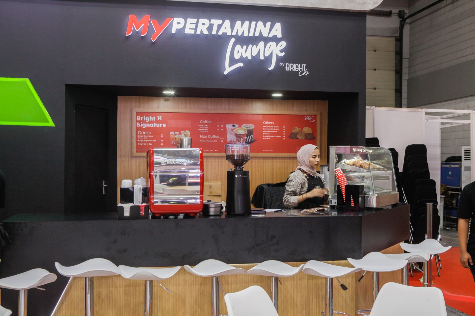 Pertamina Bright Cafe Hadir Ramaikan Indonesia International Motor Show 2024