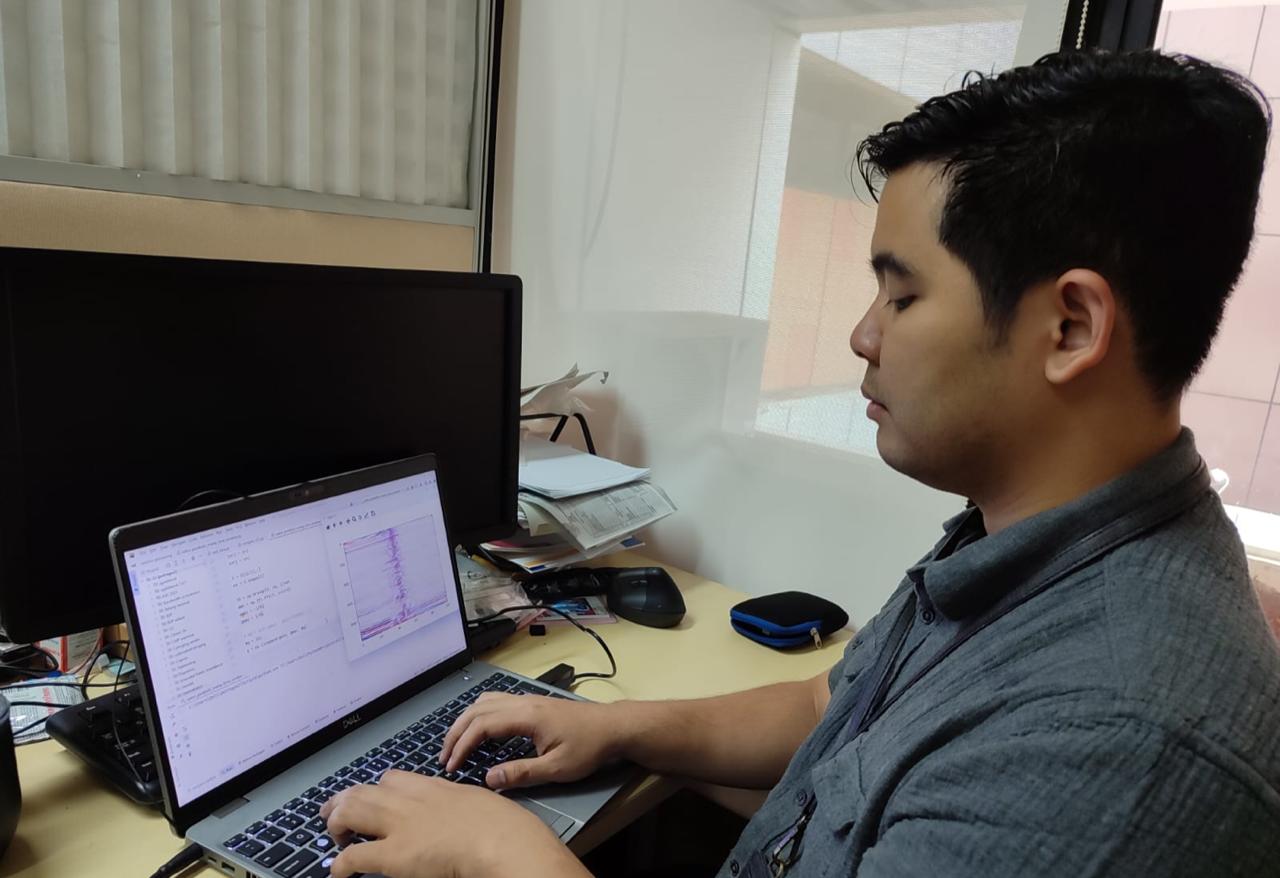 Dokumentasi pribadi, Waskito sedang melakukan uji coba pembersihan noise