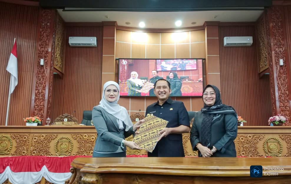 Paripurna DPRD Kota Depok dalam Rangka Menetapkan Propemperda Tahun 2025