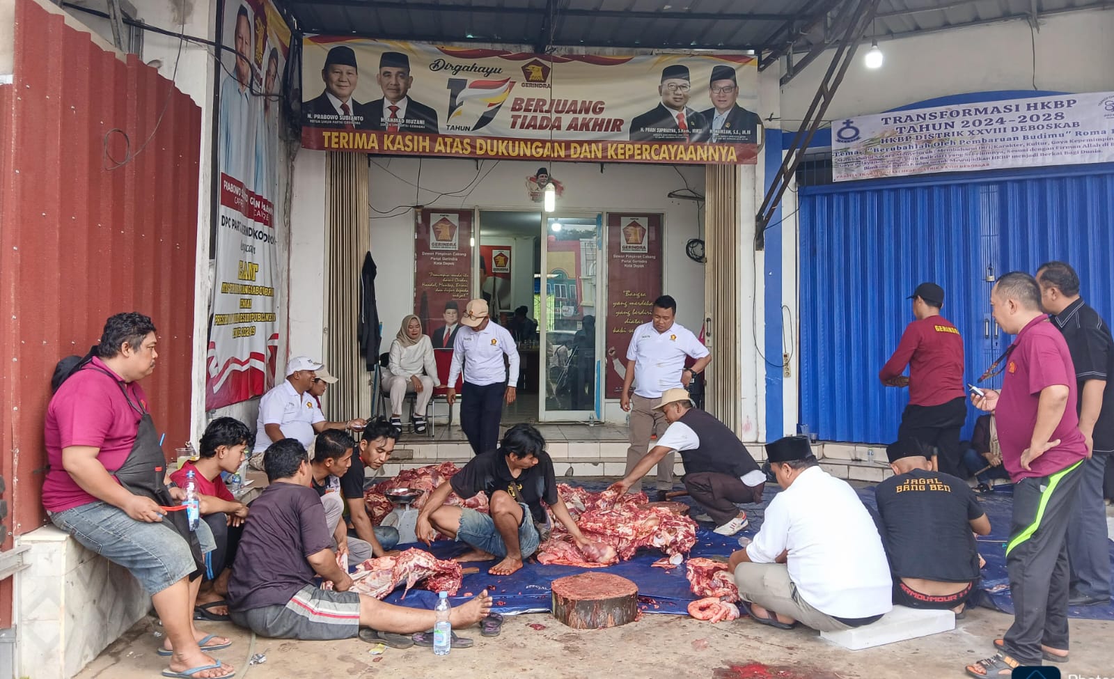 Momen Idul Adha: DPC Gerindra Depok Bagikan Daging Kurban ke Masyarakat Sekitar