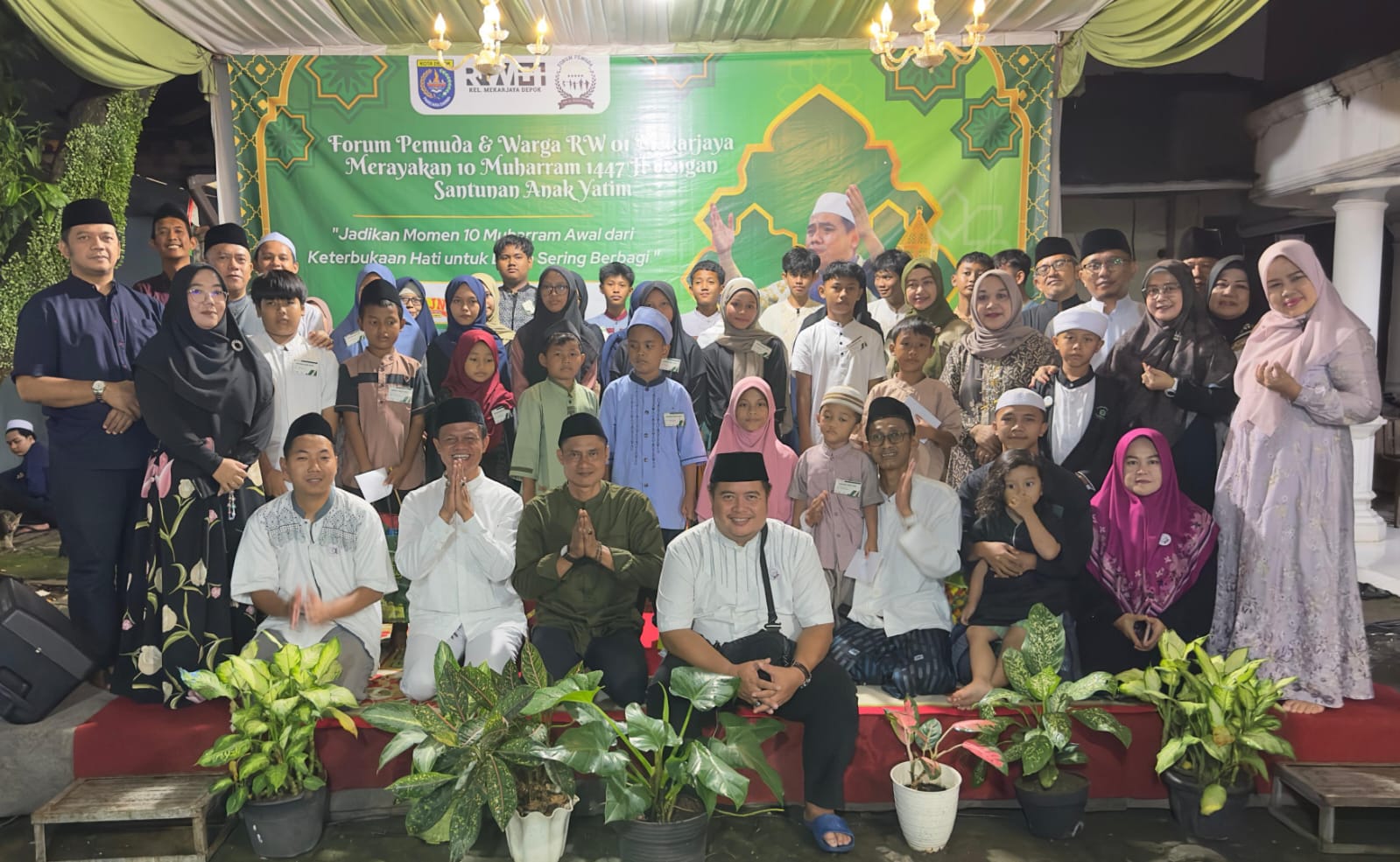 Forum Pemuda dan Warga RW 01 Mekarjaya Kota Depok Peringati 10 Muharam 1447 H dengan Santunan Anak Yatim