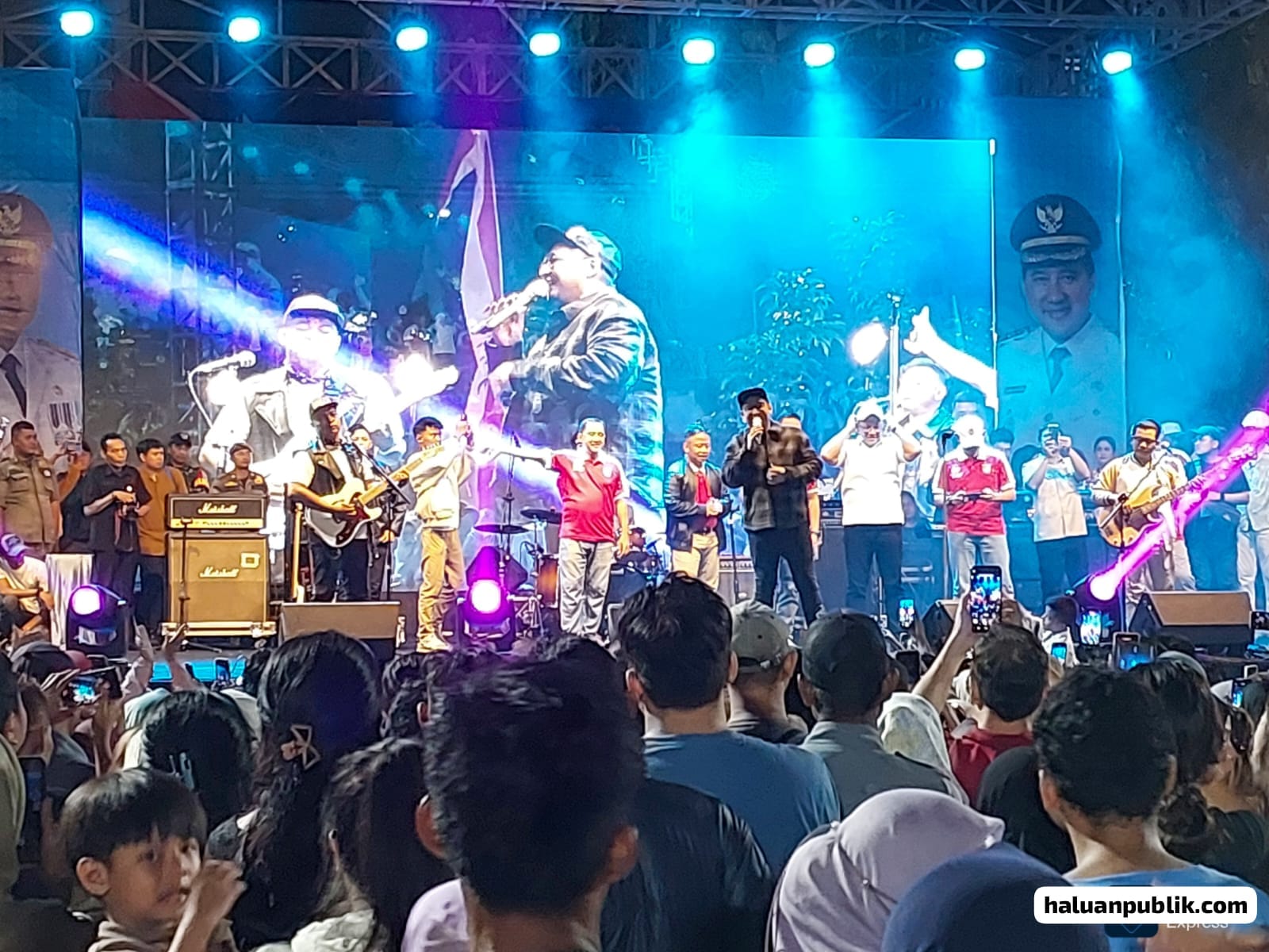 Wali Kota Depok, Supian Suri Hadirkan Pasha Ungu Meriahkan Puncak HUT RI Ke-80 Wali Kota Depok, Supian Suri Hadirkan Pasha Ungu Meriahkan Puncak HUT RI Ke-80