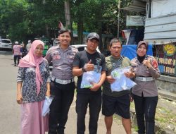 SAMSAT Depok Peduli, Bagikan Sembako dan Baju kepada Masyarakat